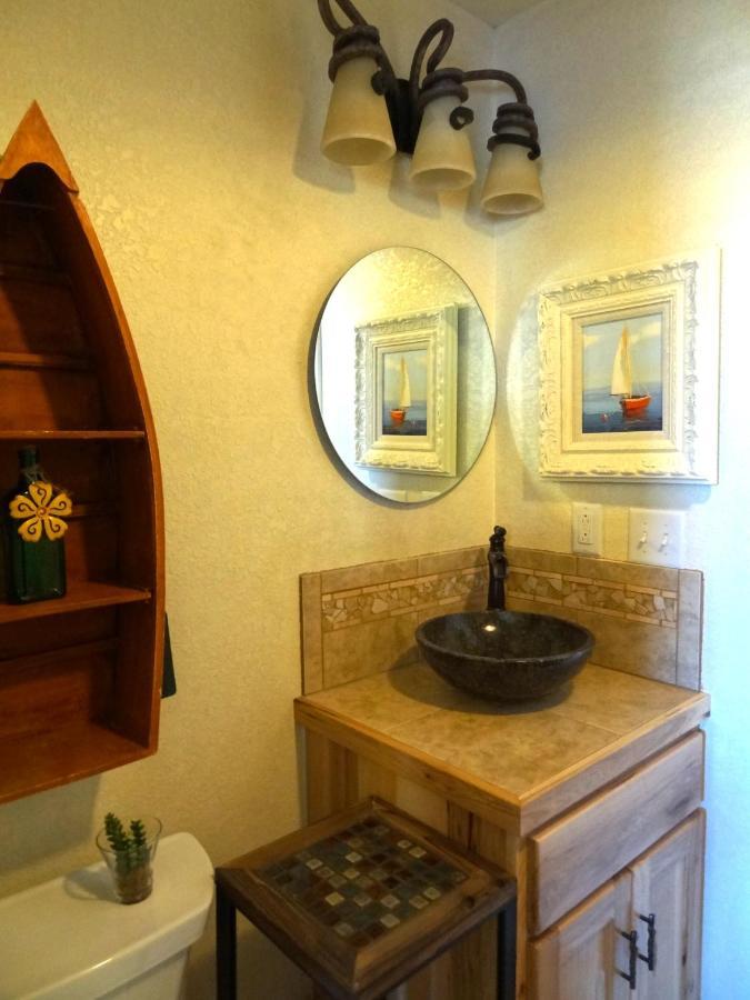 Poolside King Cabana With Full Kitchen, King Bed, Sleeper Sofa And Pool Access, Hotel Room Mount Ida Ngoại thất bức ảnh